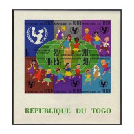 Togo 411-416a Sheet, MNH. Michel Bl.7. UNICEF, 15th Ann. 1961. Children, Globe. - Togo (1960-...)