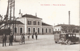 LES-LAUMES (21-Cote-d'Or) - Place De La Gare - Autres & Non Classés