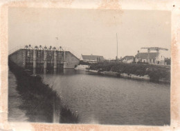 Fintele - Photo Ancienne - L'écluse Sur Le Canal De Furnes - 31 Mai 1918 - Belgique Belgium - 8,7x12cm - Andere & Zonder Classificatie