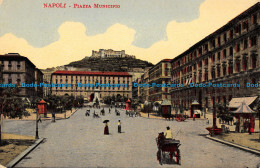 R055034 Napoli. Piazza Municipio - Monde