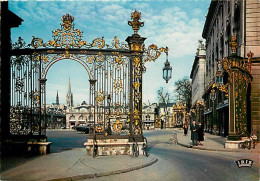 54 - Nancy - La Place Stanislas - Grilles En Fer Forgé De Jean Lamour - Automobiles - CPM - Voir Scans Recto-Verso - Nancy