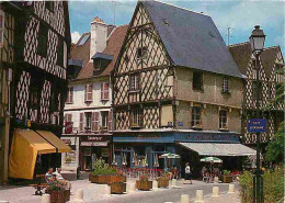 18 - Bourges - Place Gordaine - Centre Ville Piétonnier - Maisons à Pans De Bois - CPM - Voir Scans Recto-Verso - Bourges