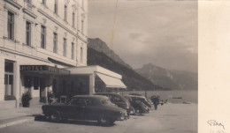 Gmunden Am Traunsee, Salzkammergut. Oldtimer Parken Vor Hotel Schwan, 1952 - Gmunden