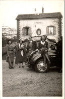 Photographie Photo Vintage Snapshot Amateur Automobile Voiture Auto à Situer  - Automobile