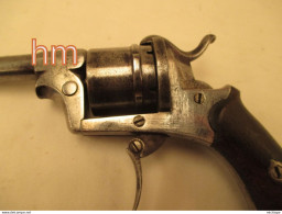 Revolver A Système 7 Mm A Broche Type Galand Poinçon E L G Et M étoilé Voir Les Photos - Decorative Weapons
