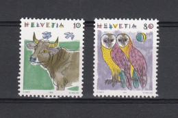 SUISSE N°Y&T 1365 Et 1389 Neufs Sans Charnière - Unused Stamps