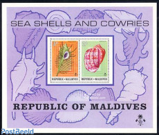 Maldives 1974 Shells S/s, Mint NH, Nature - Maldives (1965-...)
