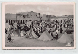 Algérie - COLOMB BÉCHAR - Place Luteaud - Ed. Photo Africaines 23 - Bechar (Colomb Béchar)