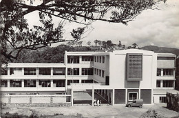 Madagascar - FIANARANTSOA - Collège Moderne Classique - CARTE PHOTO - Ed. Inconnu  - Madagaskar
