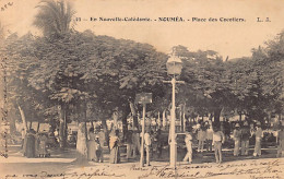 Nouvelle Calédonie - NOUMÉA - Place Des Cocotiers - Ed. L.J. 33 - Nouvelle Calédonie