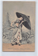 JAPAN - Geisha Waliking In Rainy Waether - Autres & Non Classés