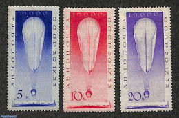 Russia, Soviet Union 1933 Stratosphere Flight 3v, Unused (hinged), Transport - Balloons - Unused Stamps