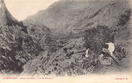 La Réunion - Route De Cilaos - Près Du Pavillon - Ed. H.M.  - Andere & Zonder Classificatie