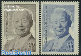 Korea, South 1956 President Rhee 2v, Unused (hinged), History - Politicians - Corea Del Sur