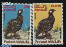 Pakistan 1975 Animal Protection 2v, Mint NH, Nature - Birds - Pakistan