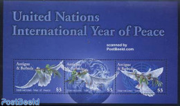 Antigua & Barbuda 2004 Int. Year Of Peace 3v M/s, Mint NH, History - Nature - Peace - Birds - Antigua Und Barbuda (1981-...)