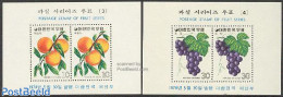 Korea, South 1974 Fruits 2 S/s, Mint NH, Nature - Fruit - Wine & Winery - Obst & Früchte