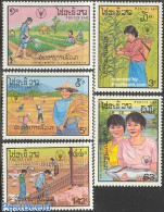 Laos 1987 World Food Day 5v, Mint NH, Health - Nature - Various - Food & Drink - Cattle - Fishing - Agriculture - Ernährung