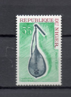 NIGER   N° 252    NEUF SANS CHARNIERE  COTE 0.70€    INSTRUMENTS DE MUSIQUE - Niger (1960-...)