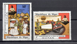 NIGER  N° 359 + 360   NEUFS SANS CHARNIERE  COTE 2.50€    FORCES ARMEES - Níger (1960-...)