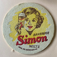 Luxembourg Bieres Brasserie Simon  Wiltz . Vianden  Sous Bock . Bierdeckel . ( +- 8,9 Cm  ) - Bierdeckel