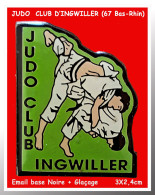 SUPER PIN'S "JUDO" CLUB INGWILLER (67) En Pleine D'Alsace, 37kms De Strasbourg, émaillé Base Noire Format 3X2,4cm - Judo