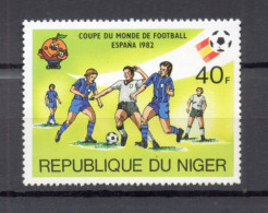 NIGER   N° 550     NEUF SANS CHARNIERE  COTE 0.50€    FOOTBALL SPORT - Níger (1960-...)