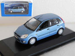 Minichamps Ford Fiesta Bleu 5 Portes Echelle 1/43 En Boite Vitrine Et Surboite Carton - Minichamps