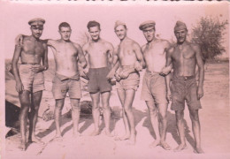 Old Real Original Photo - 6 Naked Young Men Posing - 1946 - Ca. 8.5x6 Cm - Personnes Anonymes