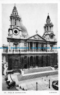 R056452 St. Pauls Cathedral. London. 1947 - Autres & Non Classés