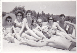 Old Real Original Photo - Naked Men Women Little Boys Posing - Ca. 8.5x6 Cm - Anonieme Personen