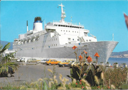 Le Napoléon à Quai   - Corse - Ferries
