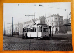 ANTWERPEN  -  Kruispunt  Amerikalei/Brederodestraat - Tramway 1958 - Foto J. BAZIN   (15 X 10.5 CM) - Tramways