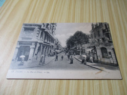 CPA Vichy (03).La Rue De Nîmes - Carte Animée. - Vichy