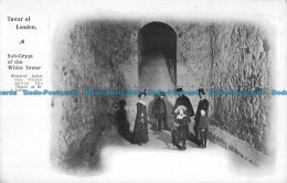 R056141 Tower Of London. Sub Crypt Of The White Tower. Wellington - Autres & Non Classés