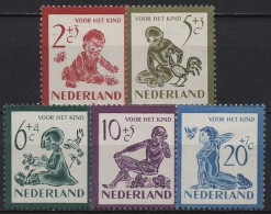Niederlande 1950 Voor Het Kind Kinder Mit Tieren 565/69 Postfrisch - Unused Stamps