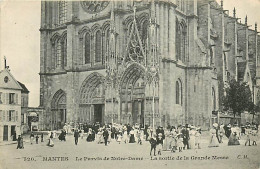 78* MANTES Parvis Notre Dame  - Grand Messe     RL08.1466 - Mantes La Jolie