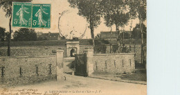 93* ST DENIS   Fort De L Est     RL10.0823 - Casernes