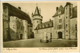 (45). Sully Sur Loire. 0039 Le Chateau & Le Chateau Feodal 1 Pli Marqué - Sully Sur Loire