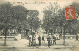 75* PARIS (3)   Square Des  Arts Et Metiers     RL27,0180 - Paris (03)