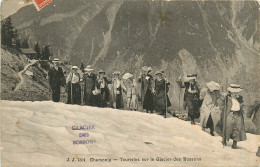 74* CHAMONIX  Touristes Sur Le Glacier Des Bossons         RL27,2040 - Chamonix-Mont-Blanc