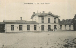 77* COULOMMIERS    La Gare       RL27,1828 - Coulommiers