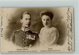 10536111 - Kronprinzenpaar Und Familie Friedrich - Familles Royales