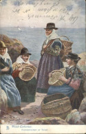 11004307 Tenby Wels Costumes Fisherwomen  Pembrokeshire - Altri & Non Classificati
