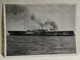 World War Guerra Self-fire Of The Italian Motonave Steamship FELLA To Avoid Seizure Puntarenas Costa Rica 1941. 18x13 Cm - Guerre, Militaire