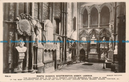 R057925 Poets Corner. Westminster Abbey. London. Beagles. RP - Other & Unclassified