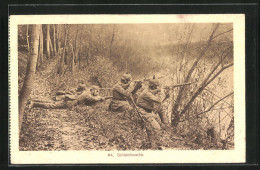 AK Schleichwache Beim Anvisieren, Infanterie  - Guerre 1914-18