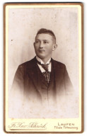 Fotografie F. X. Schröck, Laufen A. D. Salzach, Bezirksamtsgasse, Portrait Junger Mann Im Anzug Mit Krawatte  - Anonymous Persons