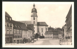 AK Kitzingen A. M., Burgstrasse Mit Kirche Und Geschäften  - Kitzingen