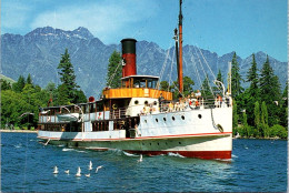 20-5-2024 (5 Z 38) New Zealand - Queenstown (2 Postcards) Boat & Lake - Nuova Zelanda
